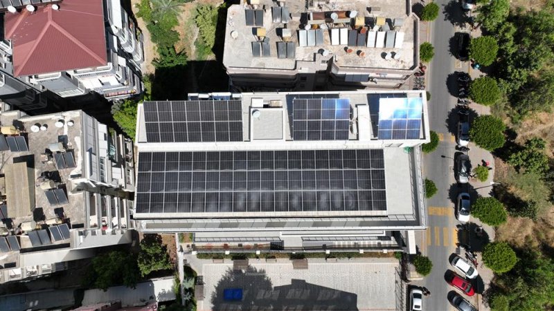 Alanya belediyesi enerjisini güneşten almaya devam ediyor