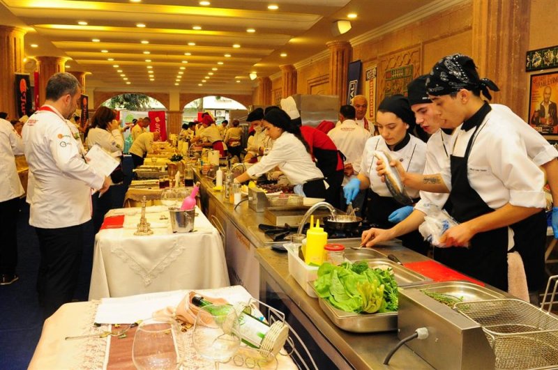 Efsane yarışma geri dönüyor - alanya belediyesi ve altın kepçe turizm ve aşçılar derneği 8. gastro alanya uluslararası yemek yarışması başlıyor