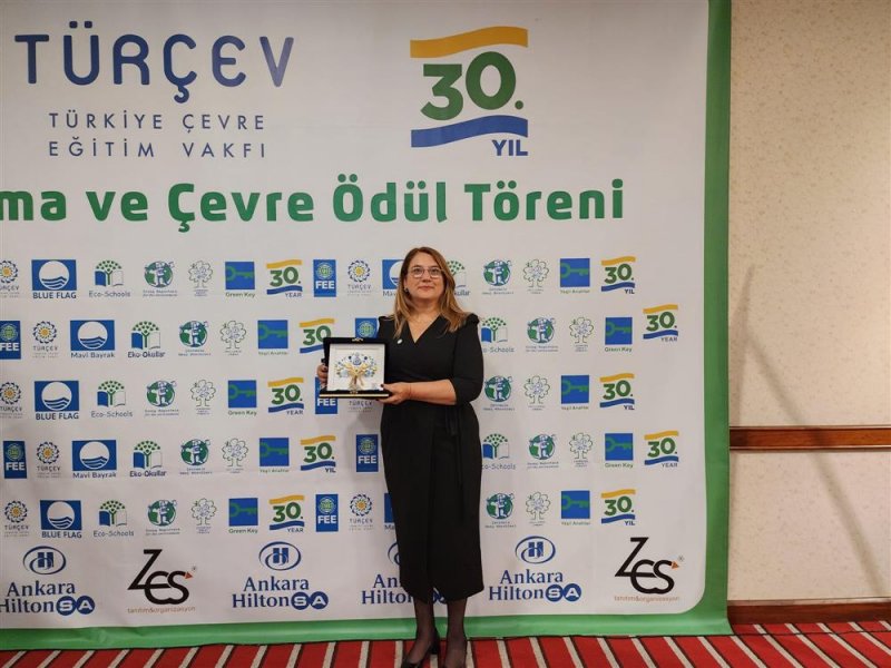 Alanya belediyesi üst üste 4. kez ödül aldı ‘en iyi çevre eğitim ve bilinçlendirme etkinlikleri ödülü’ bu yıl da alanya belediyesi’nin