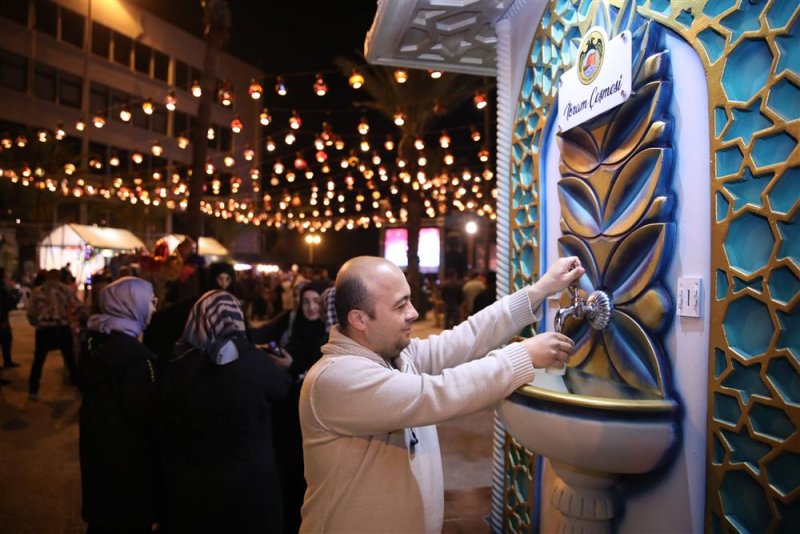 Efsane ramazan meydanı kapılarını açıyor 1 ay boyunca açık olacak meydanda eski ramazanlar yeniden canlanacak
