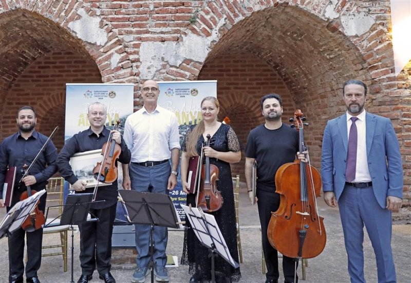 Cumhurbaşkanlığı senfoni orkestrası’ndan tarihi kızılkule’de klasik müzik esintileri