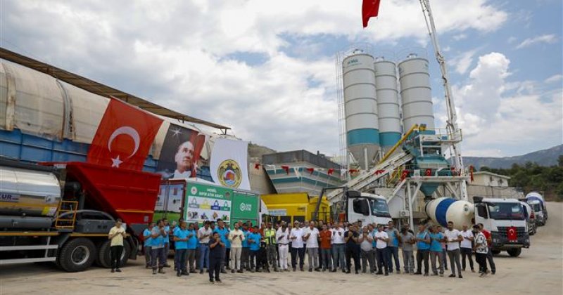 Alanya belediyesi bünyesine kazandırılan yeni beton tesisi ve araçlar hizmete başladı