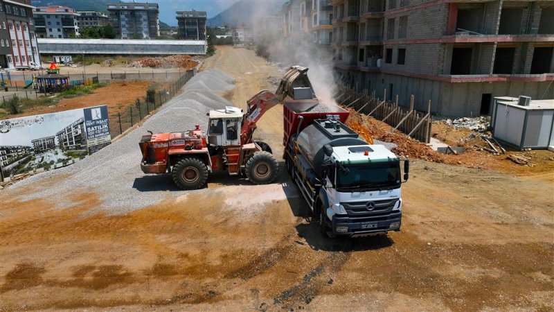 Alanya belediyesi’nden karakocalı’da asfalt atağı