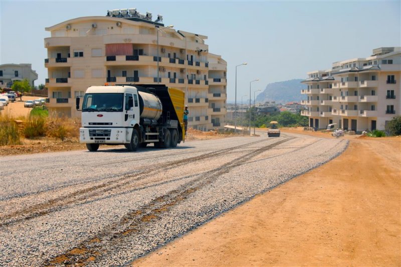 Alanya belediyesi’nden karakocalı’da asfalt atağı