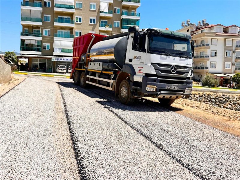 Alanya belediyesi’nden payallar ve oba mahallelerinde asfalt çalışması