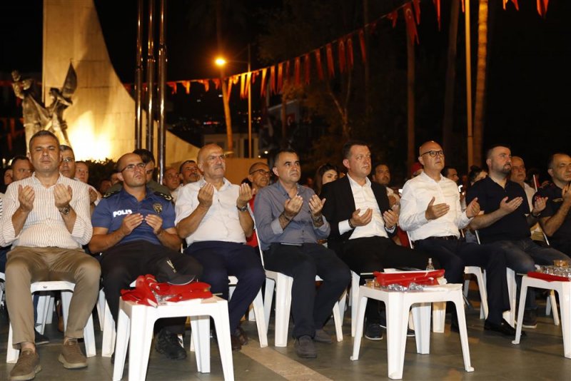 Alanya'da 15 temmuz demokrasi ve milli birlik günü anma töreni düzenlendi