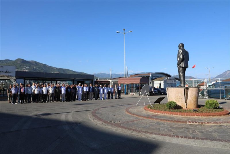 Alanya'da renkli kabotaj bayramı kutlamaları