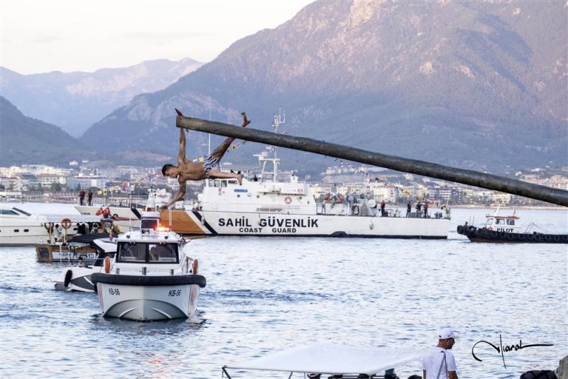 Alanya'da renkli kabotaj bayramı kutlamaları