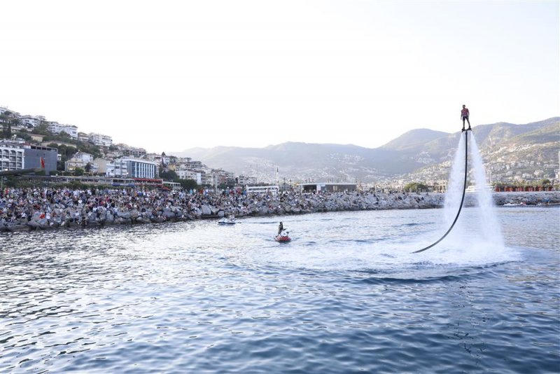 Alanya'da renkli kabotaj bayramı kutlamaları