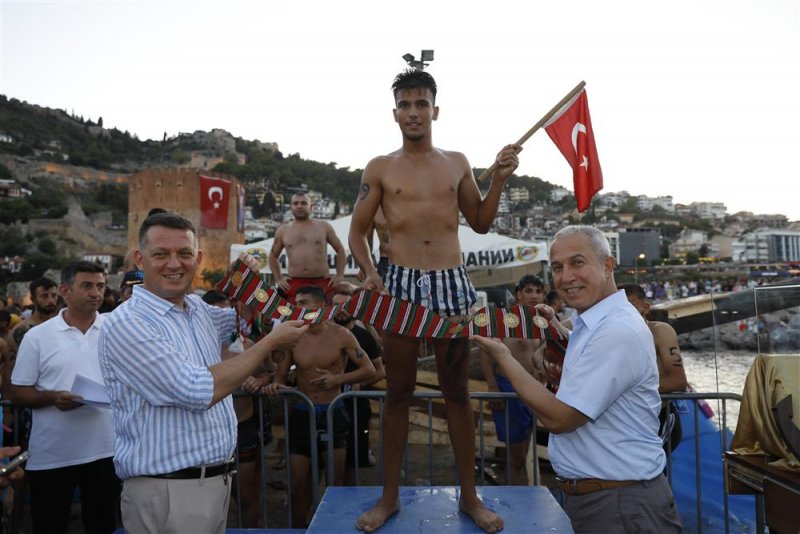 Alanya'da renkli kabotaj bayramı kutlamaları