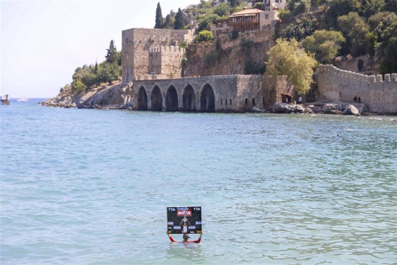 Alanya’dan toprak razgatlıoğlu’na canlı yayınlı destek