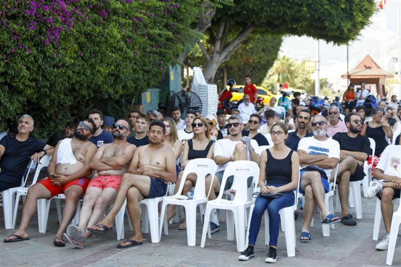 Alanya’dan toprak razgatlıoğlu’na canlı yayınlı destek