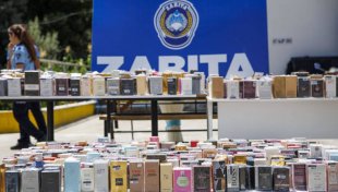 Antalya Büyükşehir Zabıtası  5 Bin 807 Sahte Parfüme El Koydu