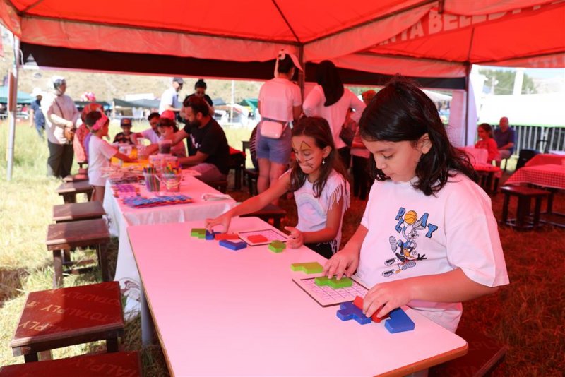 Gökbel’de festival coşkusu