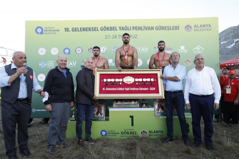 Gökbel’in başpehlivanı enes doğan oldu