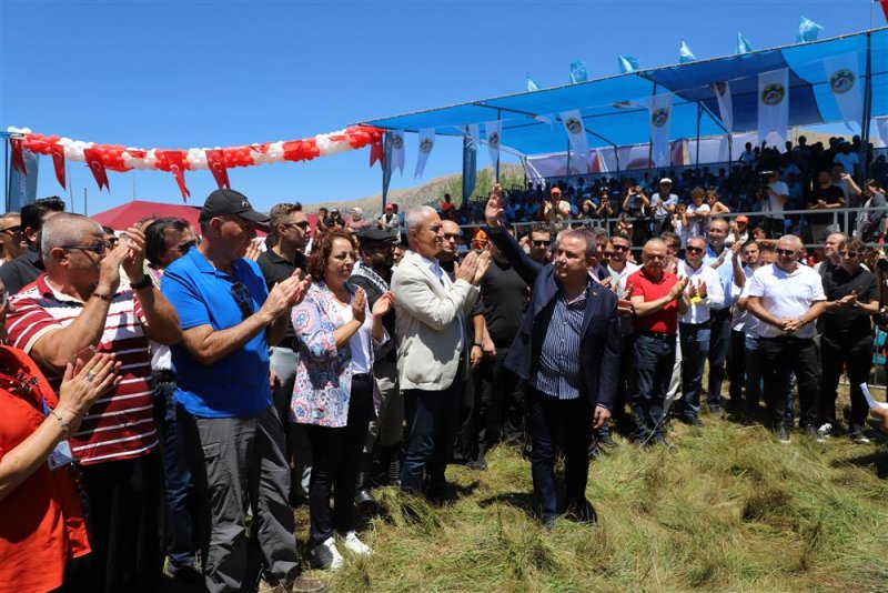 Gökbel’in başpehlivanı enes doğan oldu