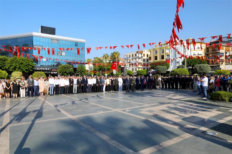 30 ağustos zafer bayramı törenle kutlandı