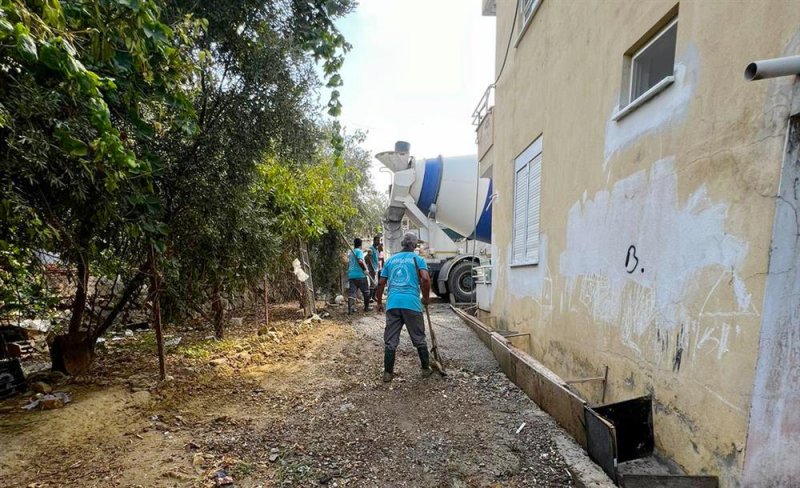 Alanya belediyesi'nden engelli vatandaşa özel yol