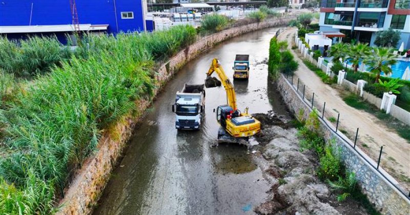 Alanya belediyesi’nden dere yataklarında temizlik