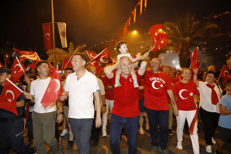 Alanya’da 30 ağustos zafer bayramı coşkusu