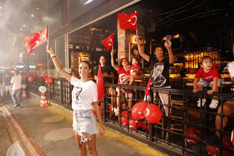 Alanya’da 30 ağustos zafer bayramı coşkusu