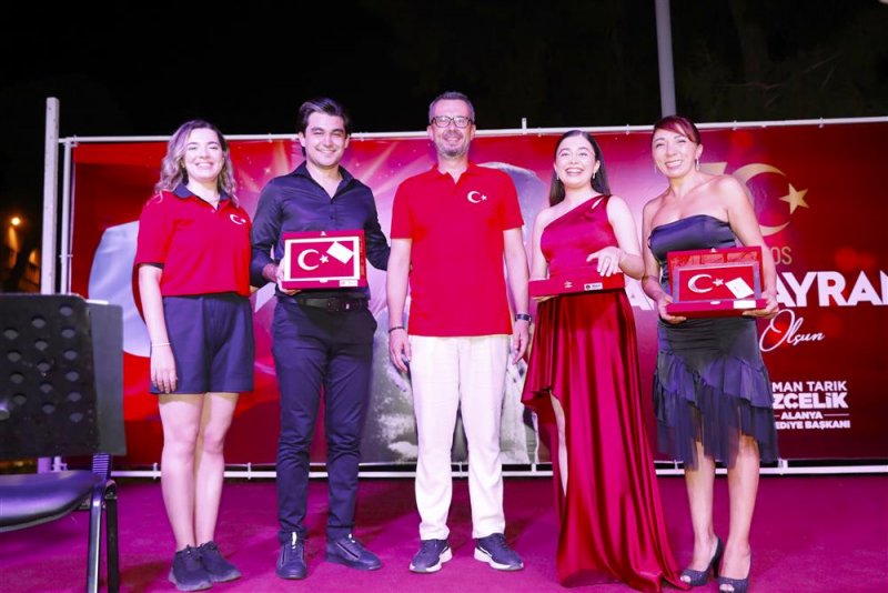 Alanya’da 30 ağustos zafer bayramı coşkusu