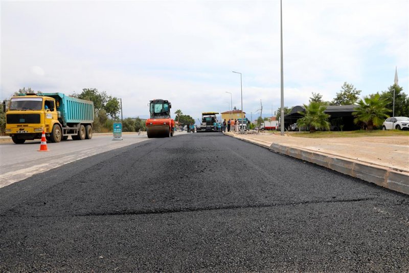 Başkan özçelik batı mahallelerindeki çalışmaları yerinde inceledi