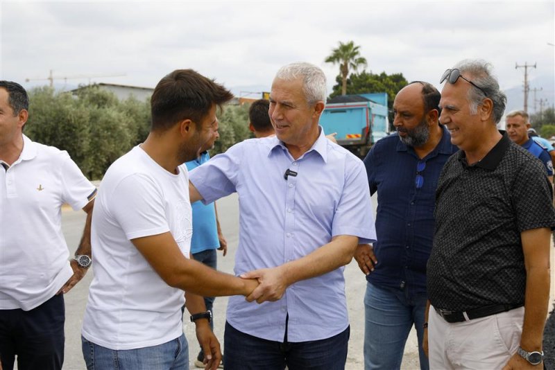 Başkan özçelik batı mahallelerindeki çalışmaları yerinde inceledi