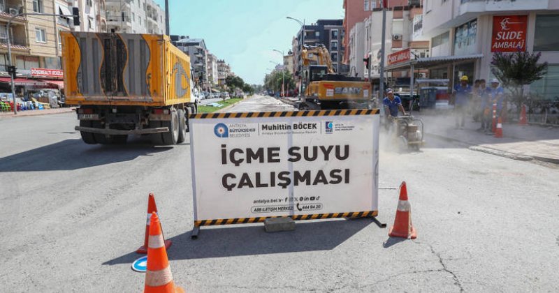 Döşemealtı Yeniköy’de Eskiyen Içme Suyu Hattı Yenileniyor