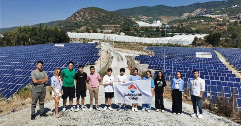 Öğrenciler yenilenebilir enerji konusunda bilgilendirildi