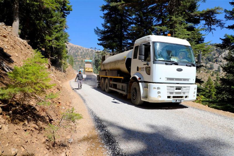 Alanya belediyesi’nden cindi yaylası’na 4 kilometrelik asfalt