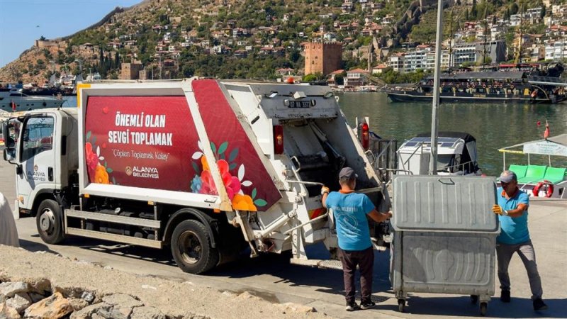 Alanya belediyesi'nden çöp aracı açıklaması