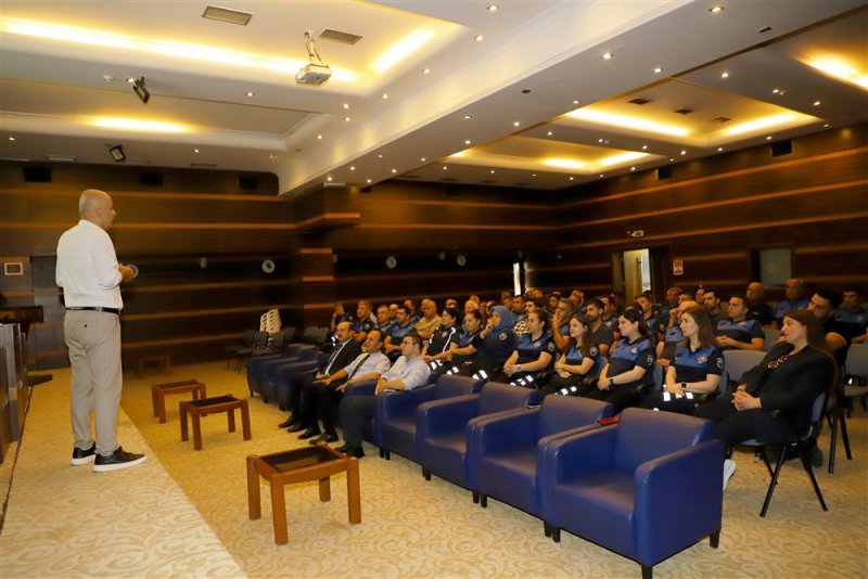 Alanya belediyesi zabıta personeline eğitim semineri