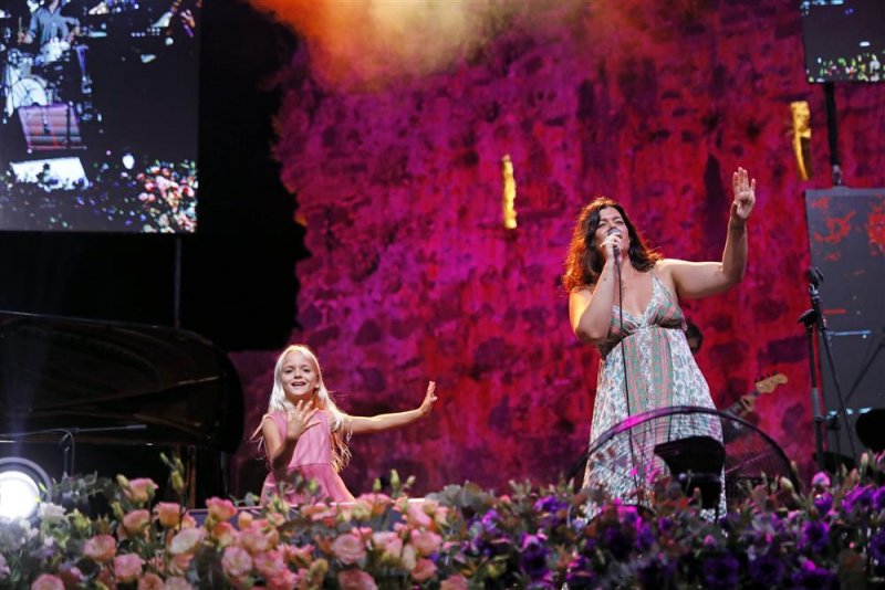 Alanya caz festivali’nin ikinci akşamında selen beytekin ve cecılıa krull rüzgarı esti