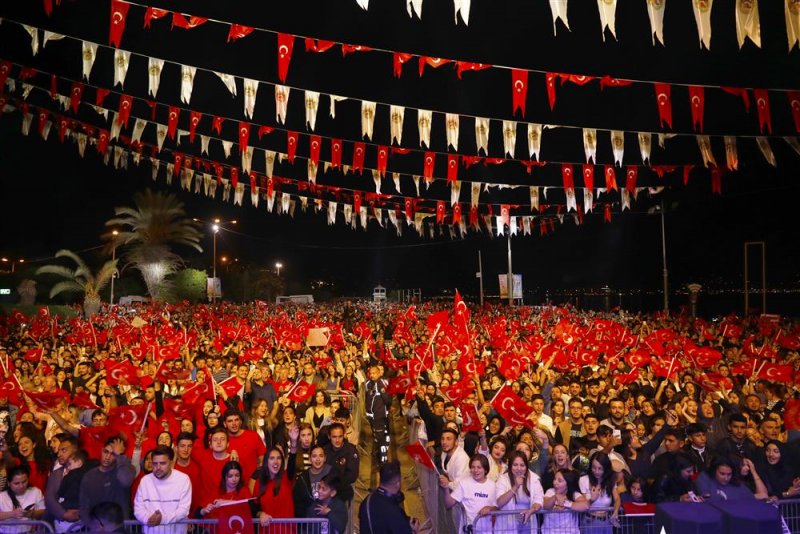 Alanya’da cumhuriyet bayramı coşkusu