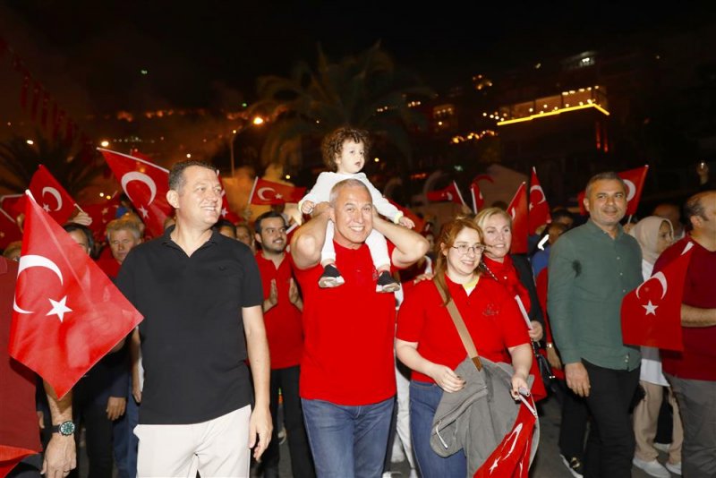 Alanya’da cumhuriyet bayramı coşkusu