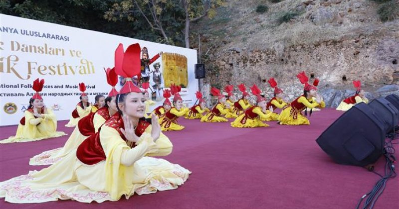 Alanya’da dans ve müzik dolu festival