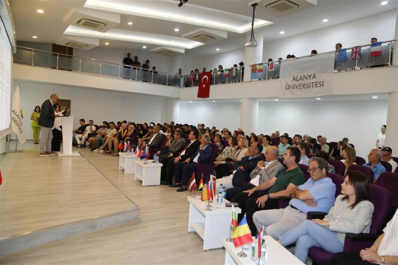 Konukçu: üniversiteler kente katkı sağlayan değerli kuruluşlardır