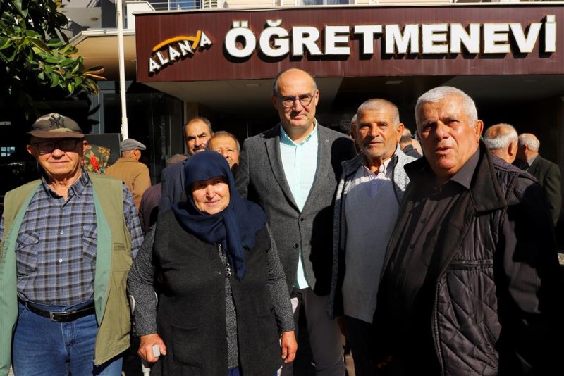 Alanya belediyesi’nden yaşlı vatandaşlara tarih ve doğa gezisi