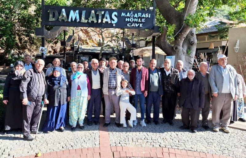 Alanya belediyesi’nden yaşlı vatandaşlara tarih ve doğa gezisi