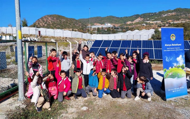 Çevre dostu öğrencilerden ges gezisi