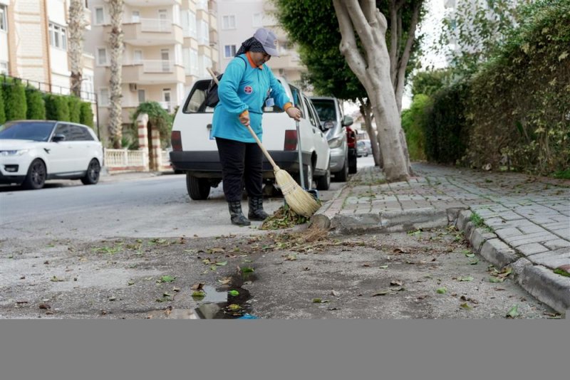 Alanya uluslararası noel pazarı'nda kardeşlik mesajları verildi