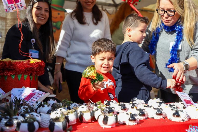 Alanya uluslararası noel pazarı'nda kardeşlik mesajları verildi