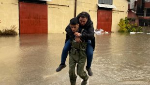 Büyükşehir Ekipleri Yine Vatandaşın Yanında