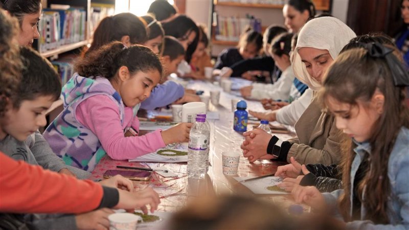 Alanya belediyesi çocuk kütüphanesi'nden öğrenciler için tam mesai