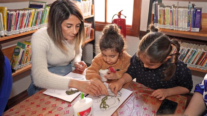 Alanya belediyesi çocuk kütüphanesi'nden öğrenciler için tam mesai