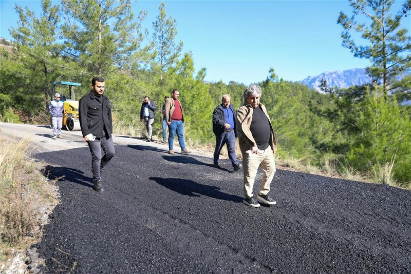 Alanya belediyesi kırsal mahallelerin yol hasretini sona erdiriyor