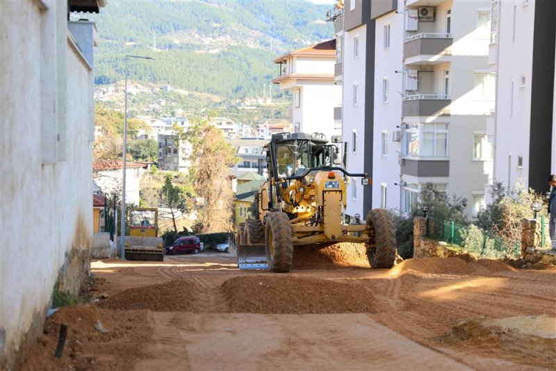 Alanya belediyesi’nden oba'da yol çalışması