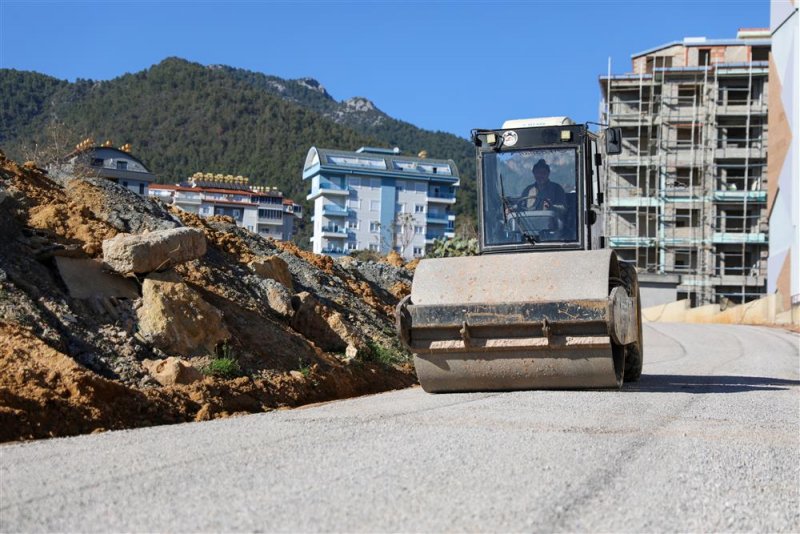 Alanya belediyesi’nden oba'da yol çalışması