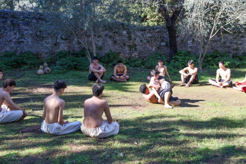 Alanya'nın geleneksel yörük oyunu 'aksır’ unesco yolunda